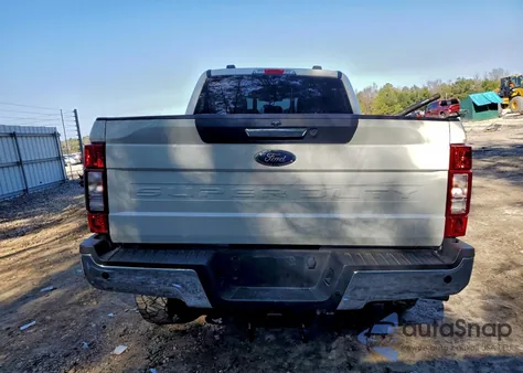 2022 Ford F250 Super Duty z USA, uszkodzony, nr VIN 1FT7W2BT5NEE14272